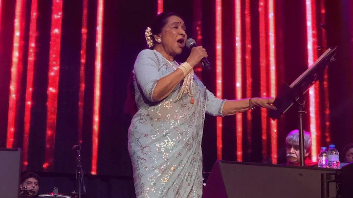 Asha Bhosle, 91, Stuns Dubai with ‘Tauba Tauba’ Performance—You Won’t Believe What She Did on Stage!