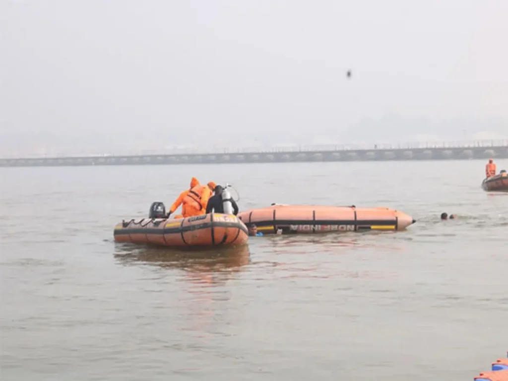 Devotees Rescued in Ganga
