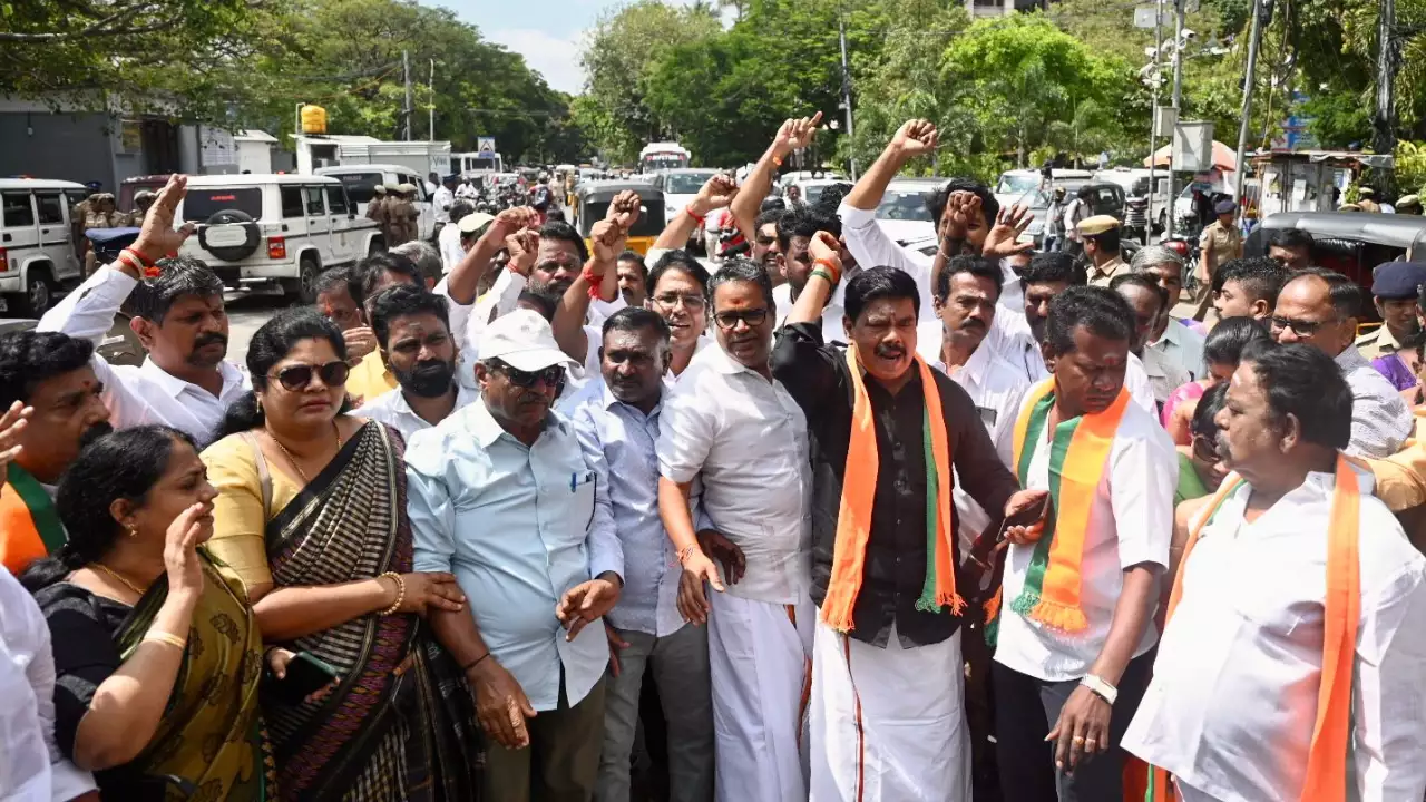 Alleged TASMAC Scam Sparks Protests in Tamil Nadu
